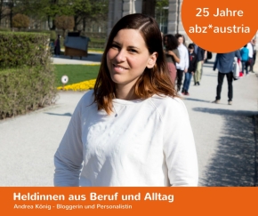 Andrea König: "Für mich hat Erfolg nichts mit der Stellung im Unternehmen zu tun, sondern damit, dass ich mit mir zufrieden bin" Andrea König steht in einem Park und lächelt.