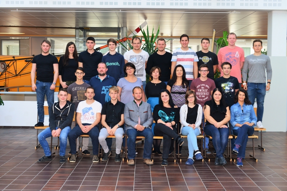 Gruppenbild: Student*innen des Mechatronik-Kolleg der HTL Hollabrunn