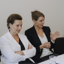 Gespräche am Runden Tisch bei ABZ*AUSTRIA ABZ*Circle Roundtable zur Nationalratswahl 2019