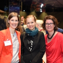 Daniela Schallert und zwei Besucherinnen beim ABZ*AUSTRIA Business Frühstück Chancengleichheit