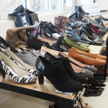 Große Auswahl an Schuhen beim ABZ*AUSTRIA ABZ*Business Second Hand Markt