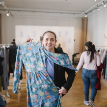 Frauen beim ABZ*AUSTRIA Businesskleidermarkt