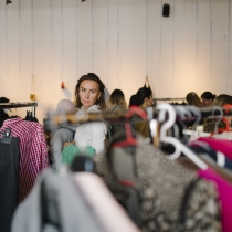 Frauen beim ABZ*AUSTRIA Businesskleidermarkt