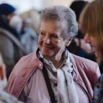 Frauen beim ABZ*AUSTRIA Businesskleidermarkt