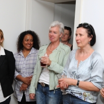 ABZ*AUSTRIA Eröffnung Frauenberufszentrum*Vorarlberg Gruppenaufnahme von Damen bei der Eröffnung. ABZ*AUSTRIA Eröffnung Frauenberufszentrum*Vorarlberg