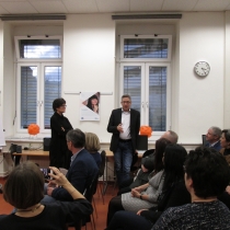 Vortrag und Publikum bei ABZ*AUSTRIA Fünf Jahre ABZ*Frauenberufszentrum Wien