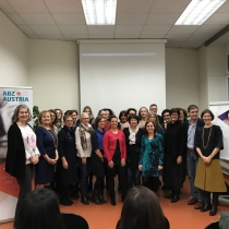 Gruppenfoto bei ABZ*AUSTRIA Fünf Jahre ABZ*Frauenberufszentrum Wien