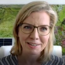 Bundesministerin Leonore Gewessler bei ABZ*AUSTRIA Gegenwarts Gespräche Bundesministerin Leonore Gewessler